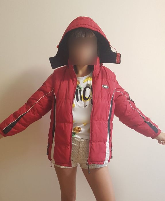 Червено дамско (детско) зимно яке - размер 12 .
