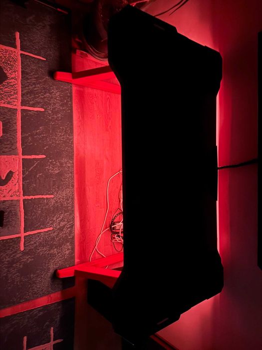 Birou gaming 120×60×70 cu cadru metalic tip Z - ARGB custom