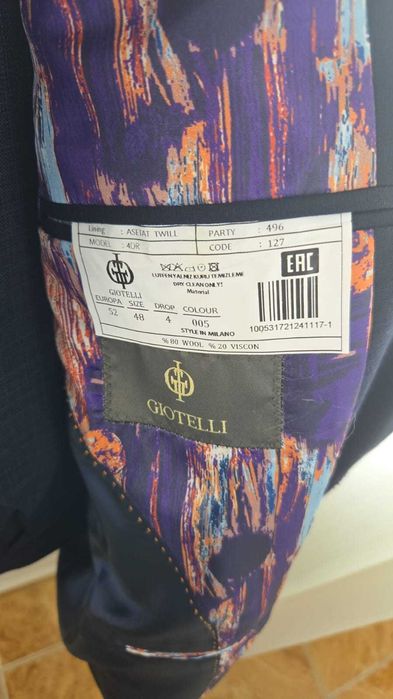 Costume bărbătești de vanzare ,purtate. Curățate profesional