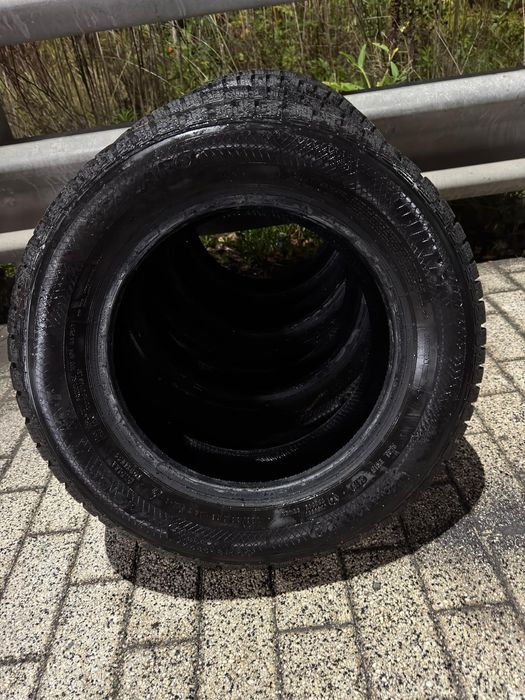 Cauciucuri iarna 185/65 r14