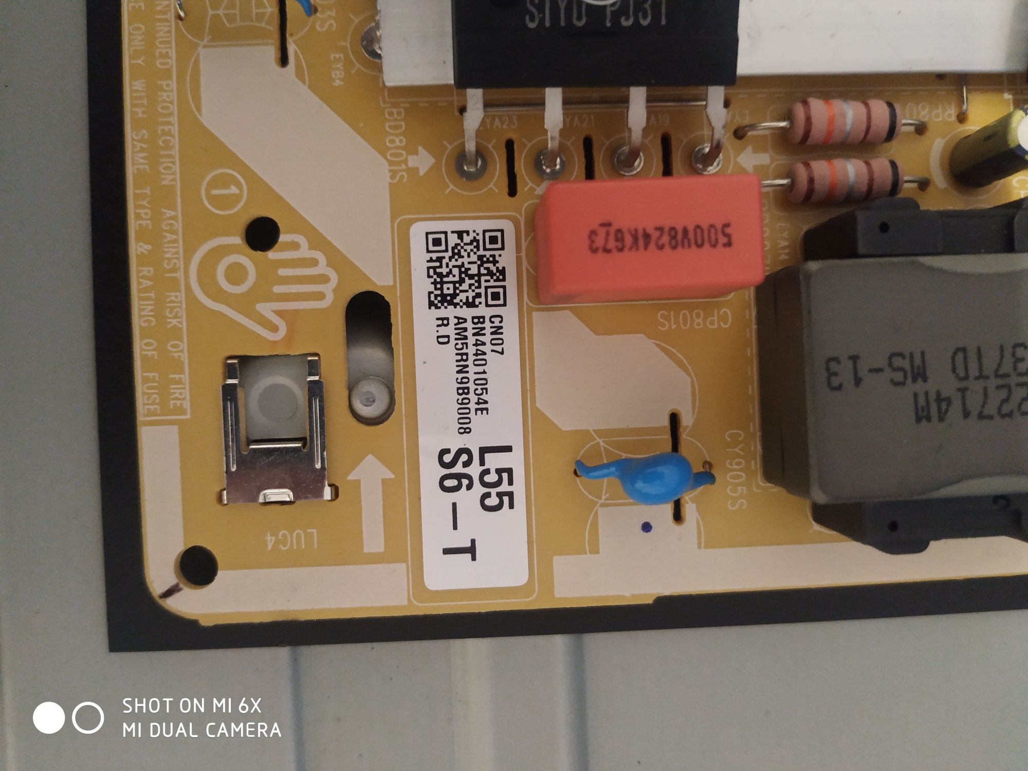 телевизор Samsung 50”модел 50TU8072  за части