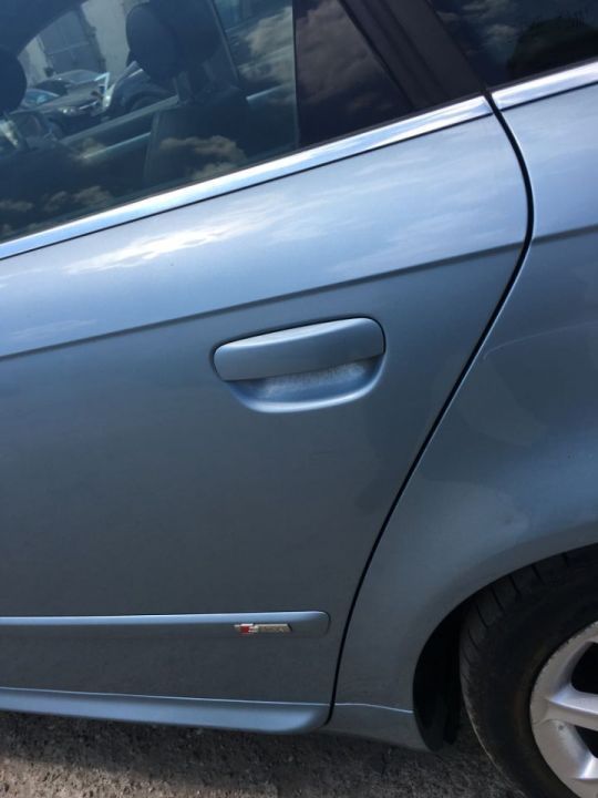 Usa / Portiera Stanga Spate Audi A4 B7 2004 - 2008 Cod Culoare LY5J