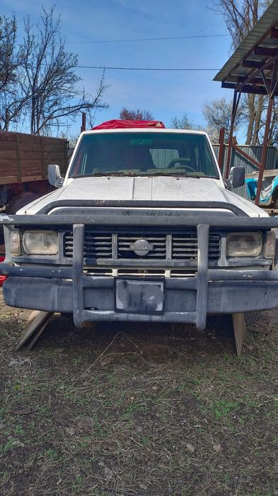 Продаю запчасть Nissan Patrol испанец Patrol Y60 2.8 дизель