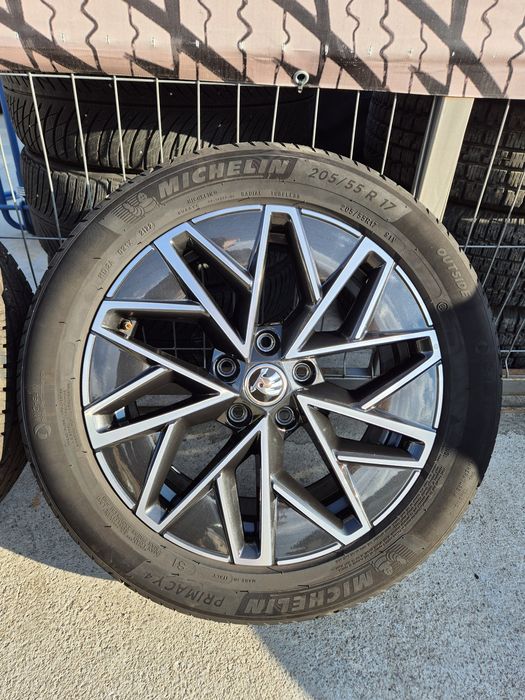 Джанти Borbet 17 цола , 5х112 , 7j ,et46 , 205/55/17 Skoda Vw Audi