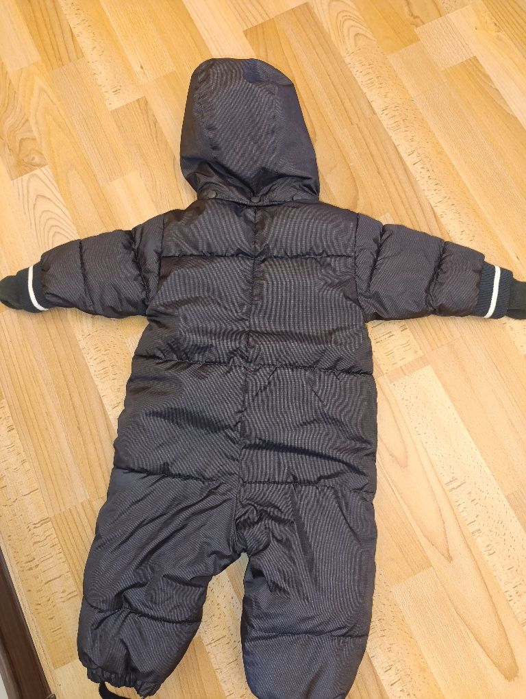 2 бр космонавти 6-12м