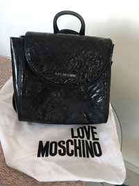 Ghiozdanel Love moschino negru