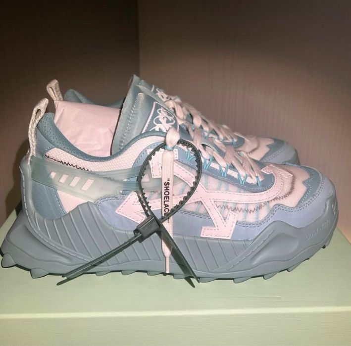 Adidasi off white odsy 1000