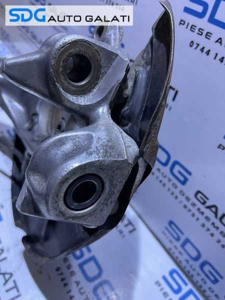 Fuzeta cu Rulment Dreapta Fata Audi A4 B7 2.7 TDI V6 2005 - 2008 Cod 8E0407258H