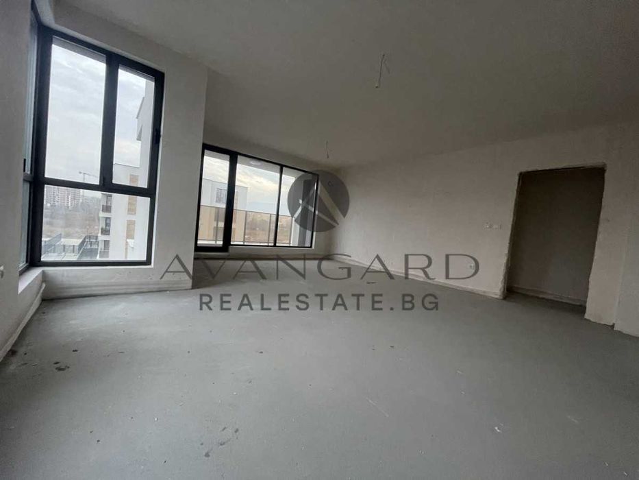Продава се Тристаен апартамент в Пловдив, Христо Смирненски - 113 кв.м за 1560 €/кв.м - Снимка #2