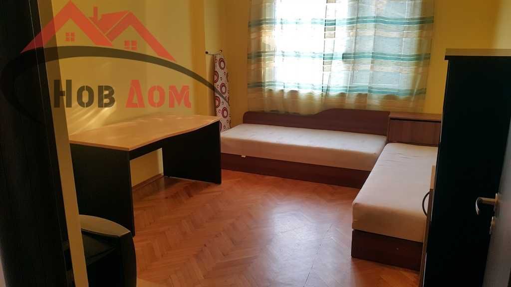 Дава се под наем Тристаен апартамент в Велико Търново, Акация - 100 кв.м за 357 € - Снимка #3
