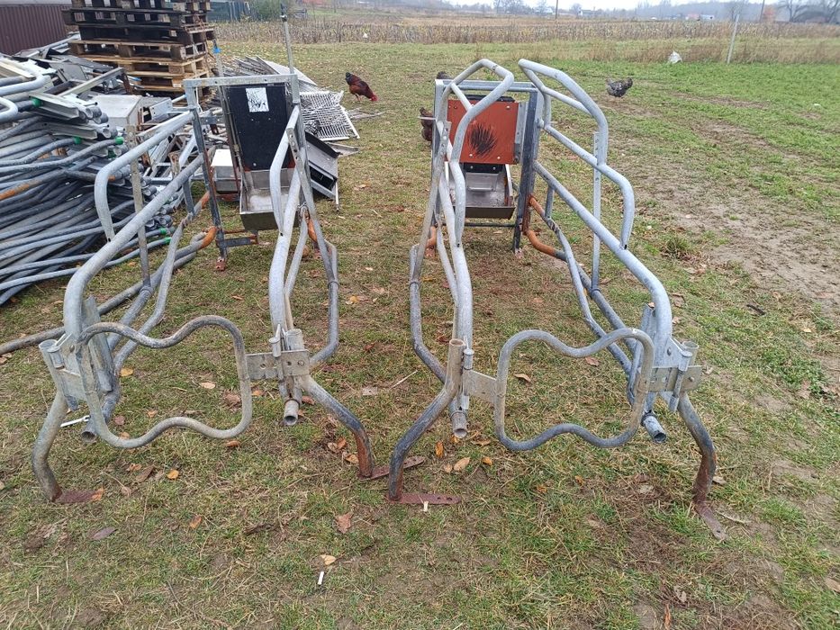 Boxe de fătare pentru scroafe