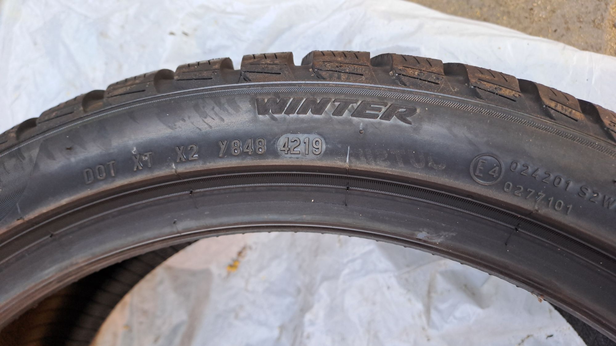 1бр. Нова 225/40/19 Pirelli Winter Sottozero 3