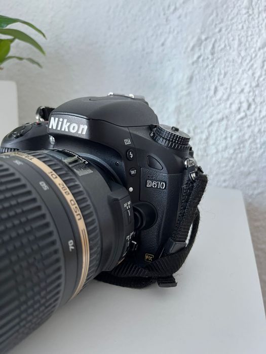Aparat foto Nikon DSLR D610 + obiectiv Tamron+ blit sp 24-70