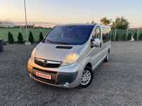 Opel Vivaro 2.0 Diesel 115 CP # 2014 # Euro 5 # 7 Locuri # WESTFALIA #