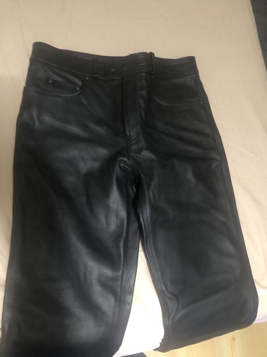 Pantaloni piele casual