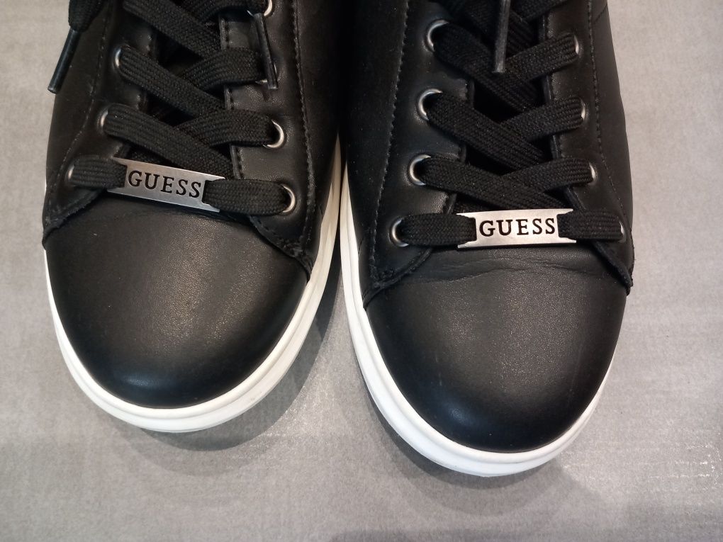 Мъжки обувки Guess