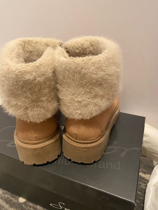 Zara боти 32  момиче