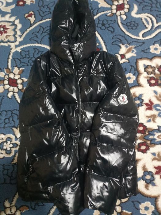 Продам куртку монклер