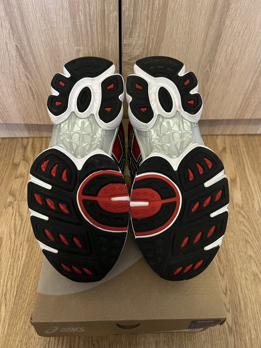 Pantofi sport Asics Gel Nimbus 9 - marimea 42