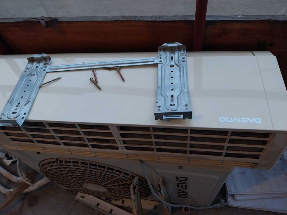 Климатик 12 ка работещ