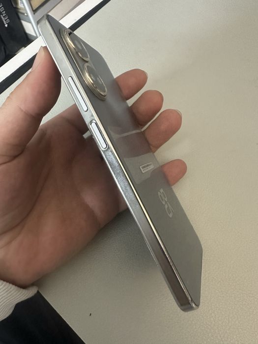 Huawei Nova 10 SE impecabil, 12GB RAM, fără defecte