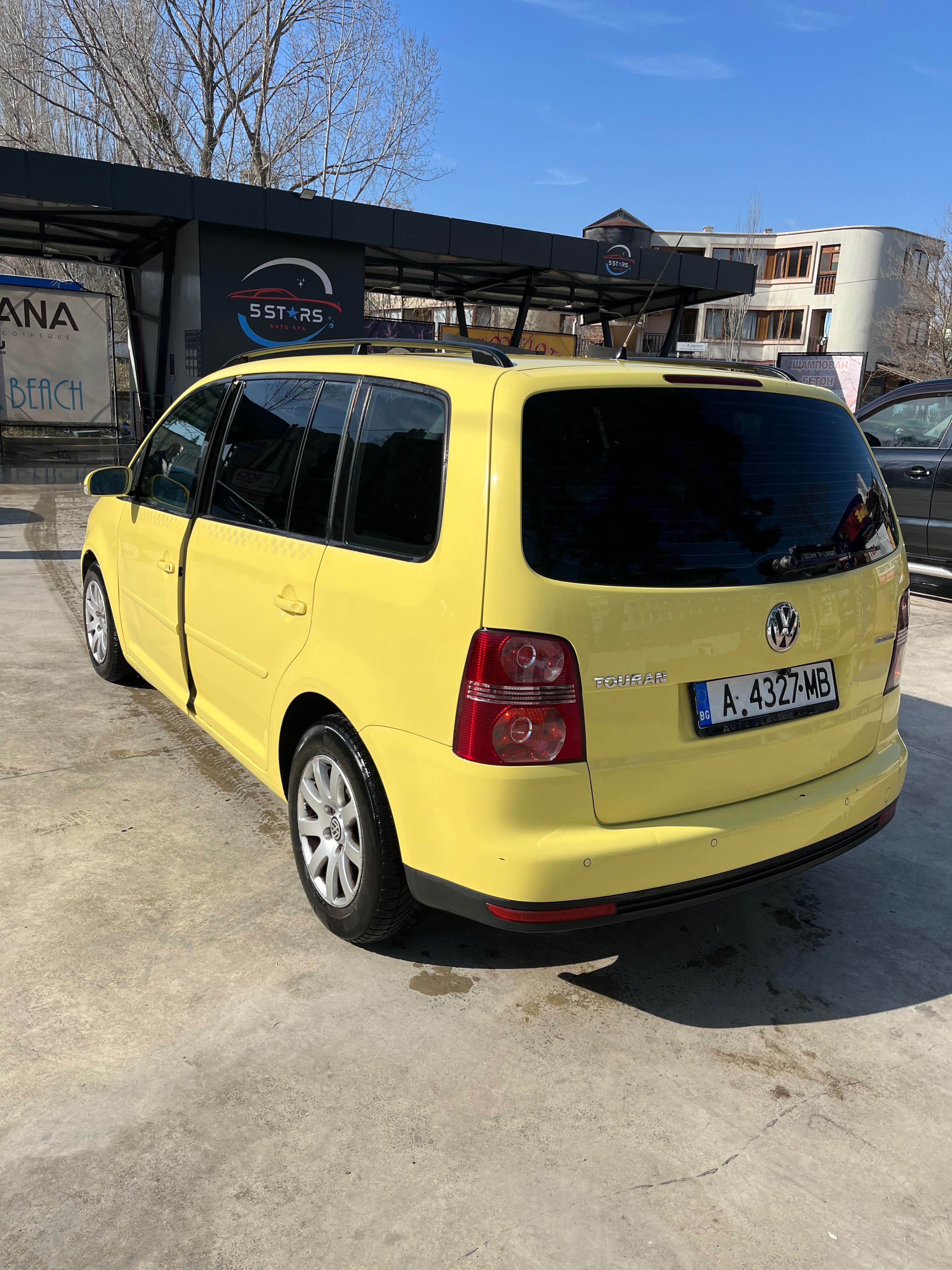 Vw Touran 1.9 105кс 2008 г 6+1