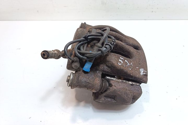 Etrier fata stanga Mercedes-Benz Sprinter a 2-a generatie 906