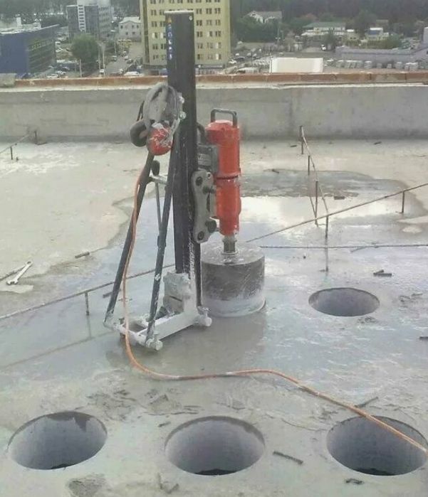 Алмазный бурение Bito'n teshish va Bito'n kesish.