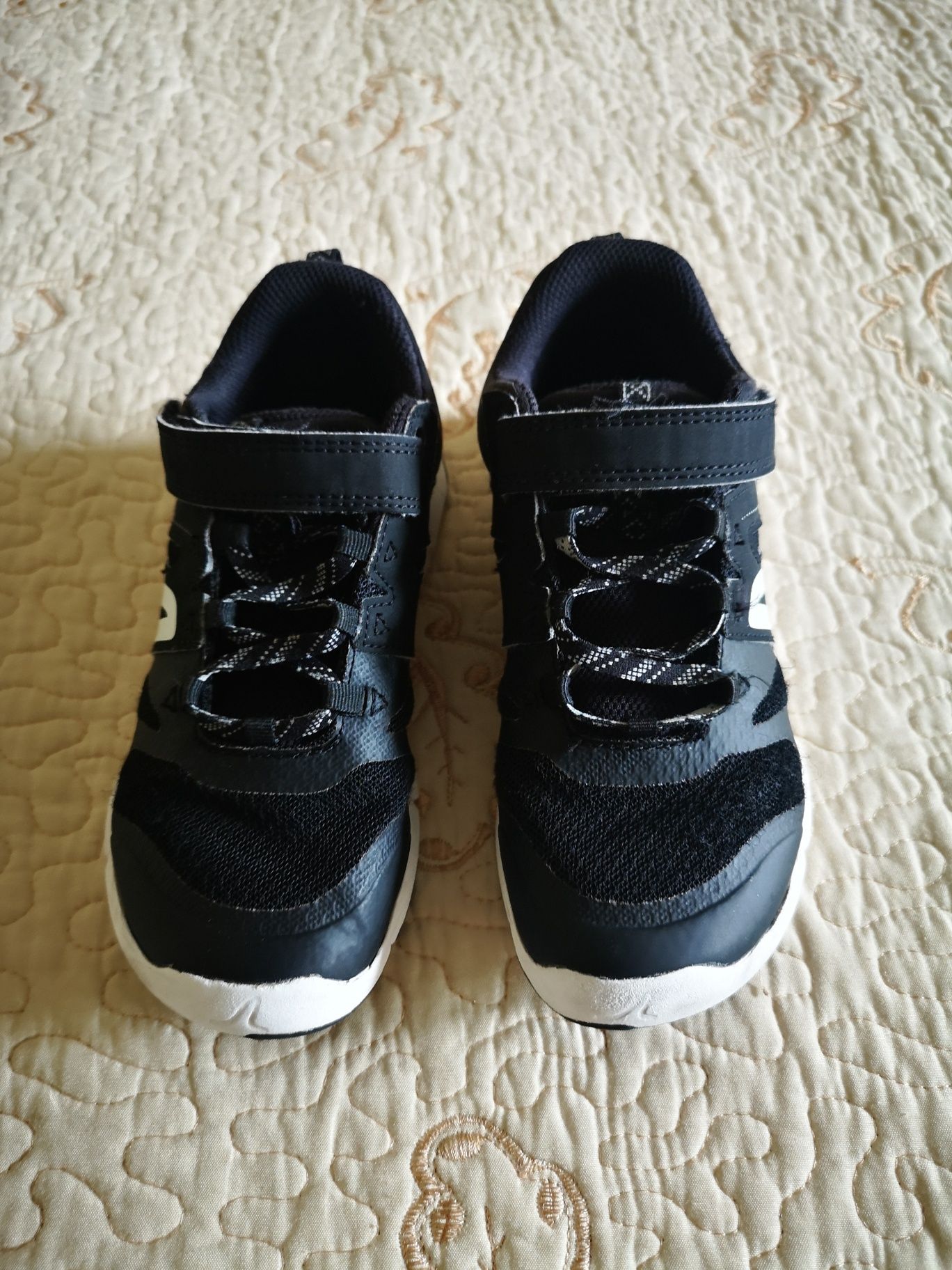 Adidași baieți 34