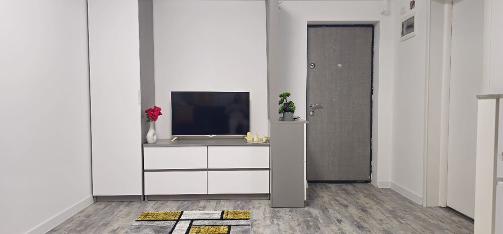 Inchiriere apartament lux in regim hotelier zona Spital Fundeni