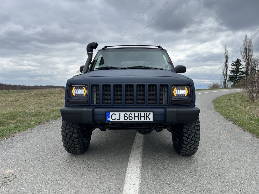 Vând/ Schimb Jeep Cherokee XJ 2.5TDI 1998