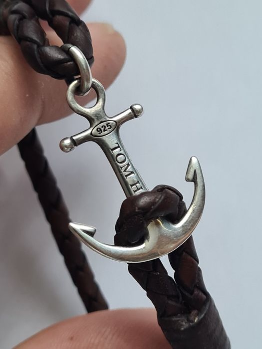 Impletire piele /ag.Tom Hope