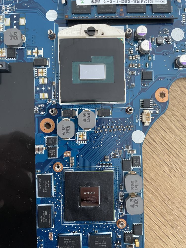 Asus R704VC cu mentenanta facuta dar cu defect