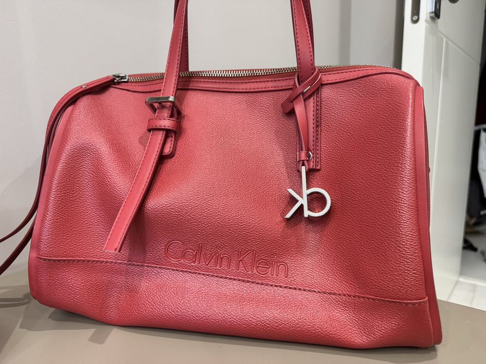 Дамска чанта Calvin Klein