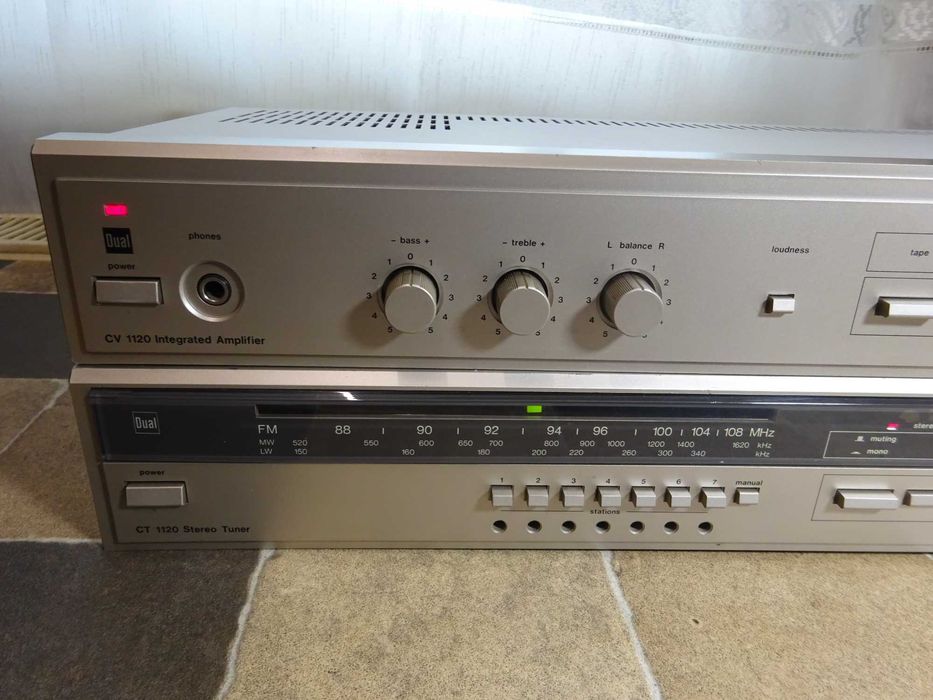 Amplituner/amplificator audio retro Dual CV 1120