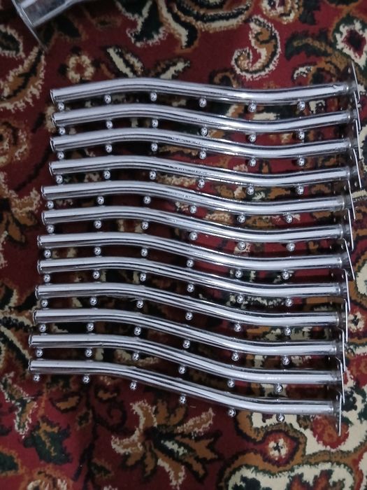 Продам. Вешалки настеные