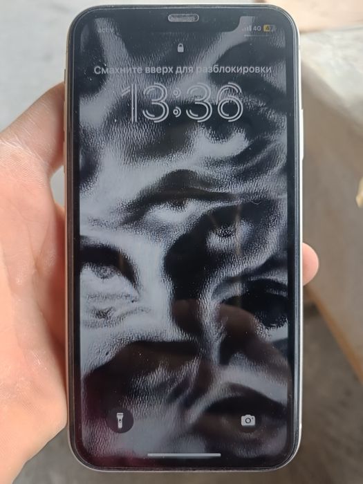 Айфон 11 в хорошем состоянии