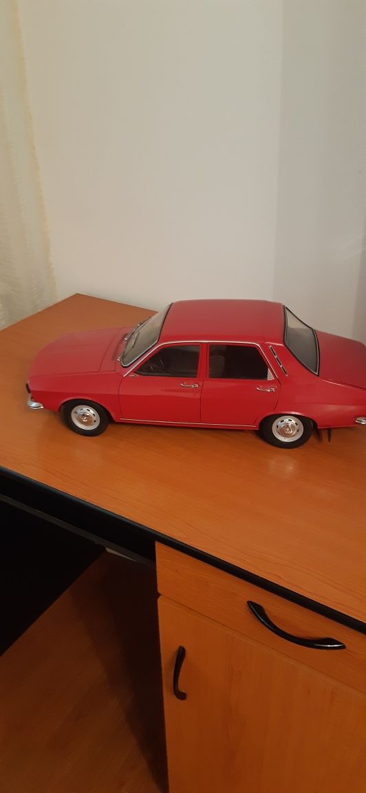 Machetă Dacia 1300 scara 1:8