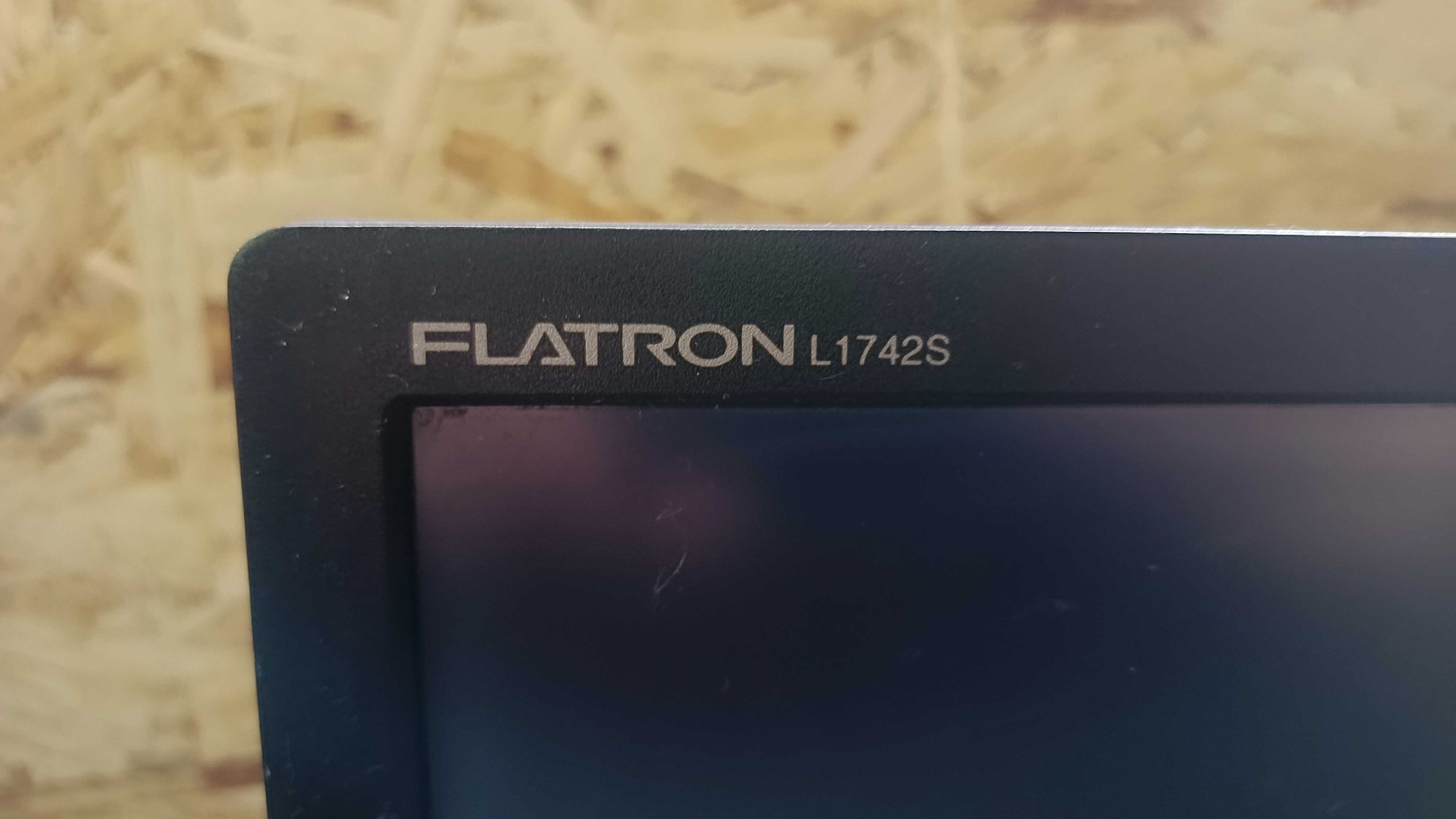 Мониторы LG FLATRON L1742S/L1734S 2 шт. + 3 шт