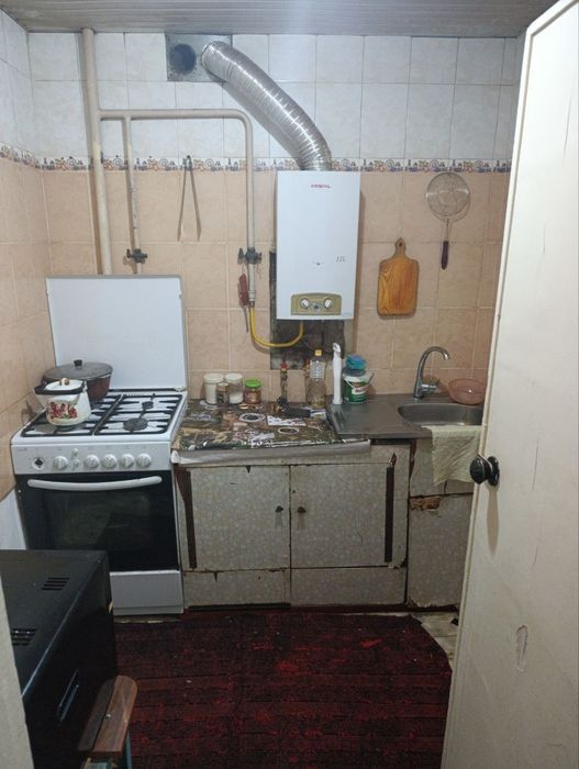 Mirobod tumani Yashnobod 2  36 28srochni sotiladi