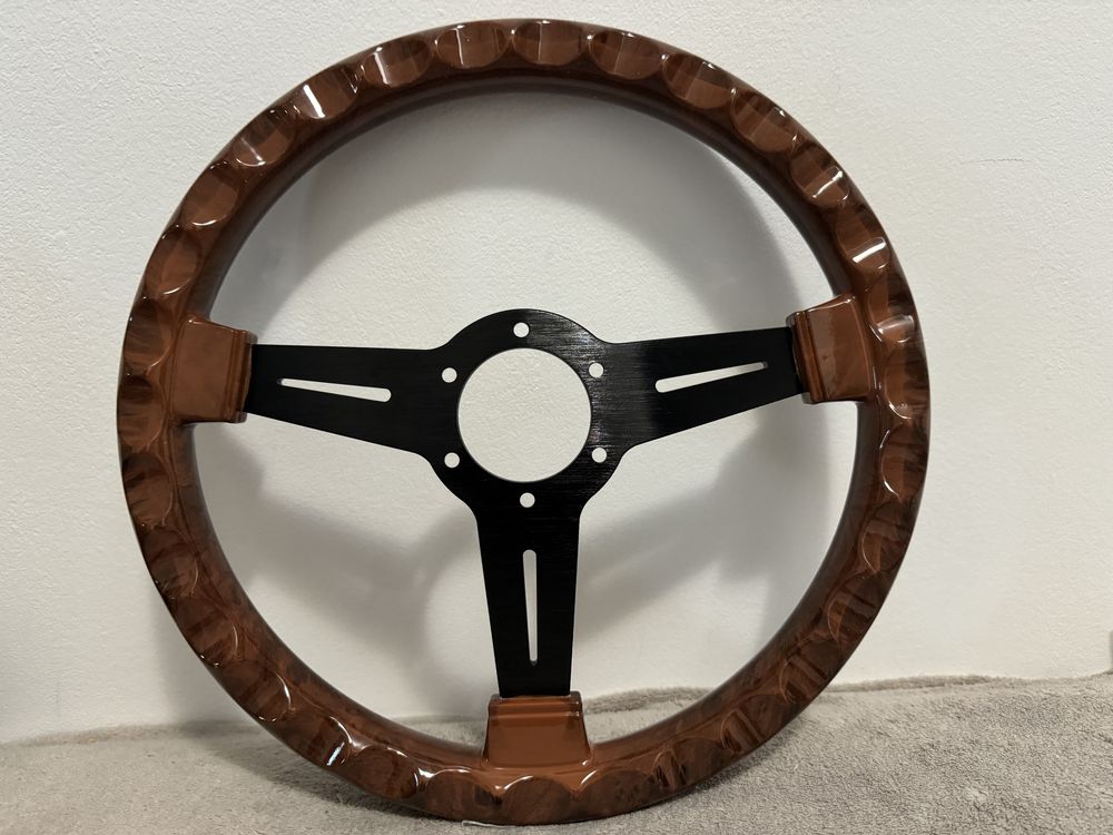 volan lemn universal