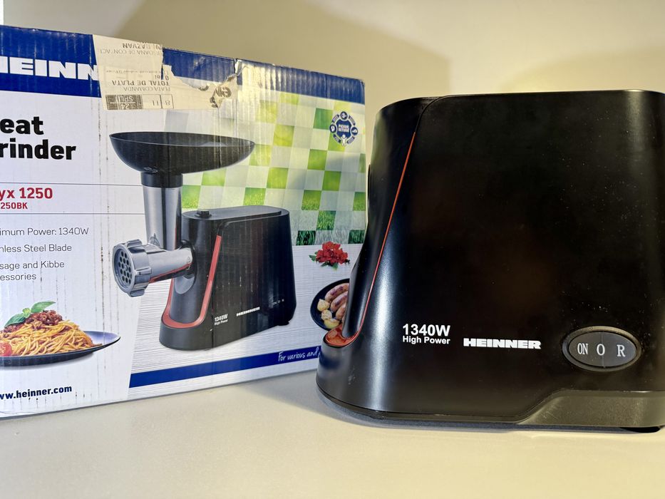 Mașină de tocat Heinner (Garanție eMAG) MG-1250BK 1340W