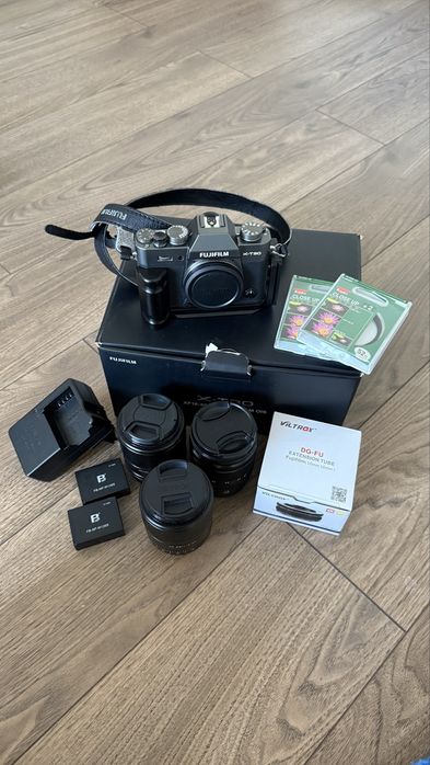Продам камеру СУПЕР комплект FUJIFILM X-T30