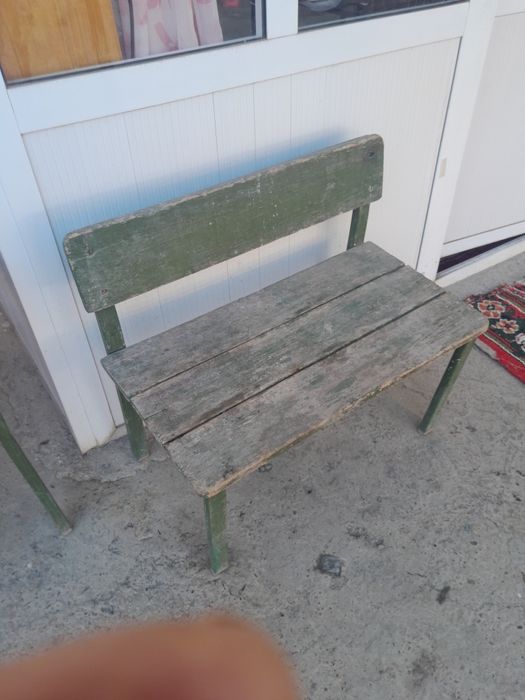 Тапчан ва стул сотилади