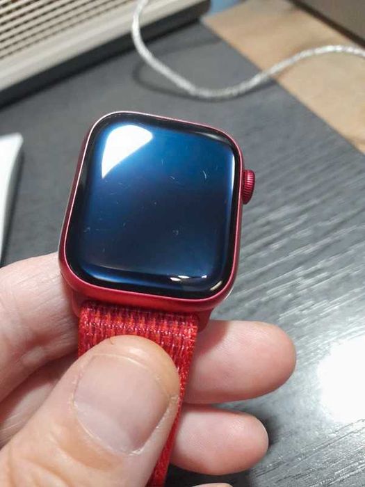 Apple Watch 9 series 41 mm.Red Product.Defect.Pentru piese.