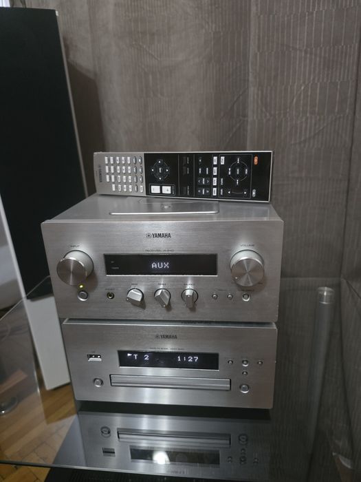 Linie Yamaha R-840 + DVD-840 ,HDMI, USB, iPod port, Sunet Hi-Fi Premiu