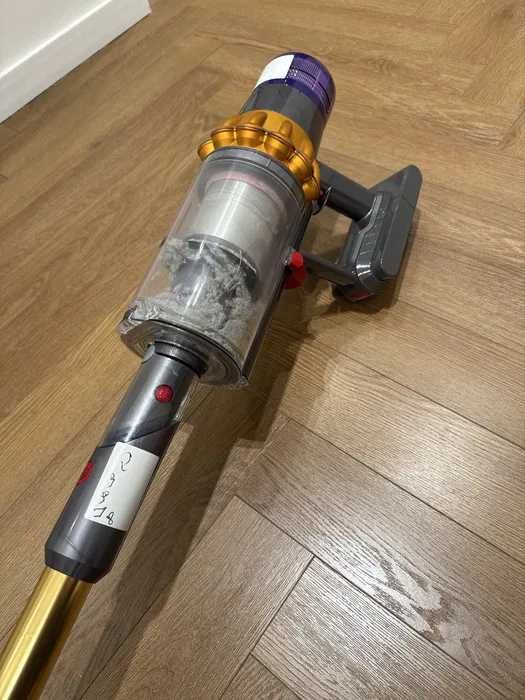 Пылесос Dyson V15