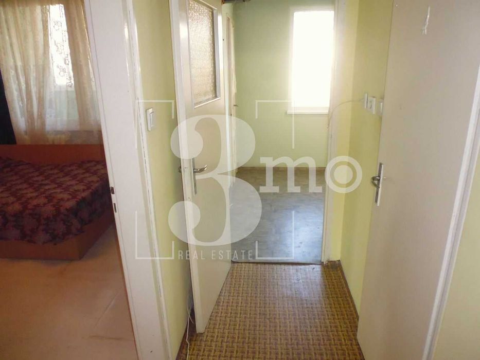 Продава се Двустаен апартамент в София, Люлин 8 - 65 кв.м за 2139 €/кв.м - Снимка #8