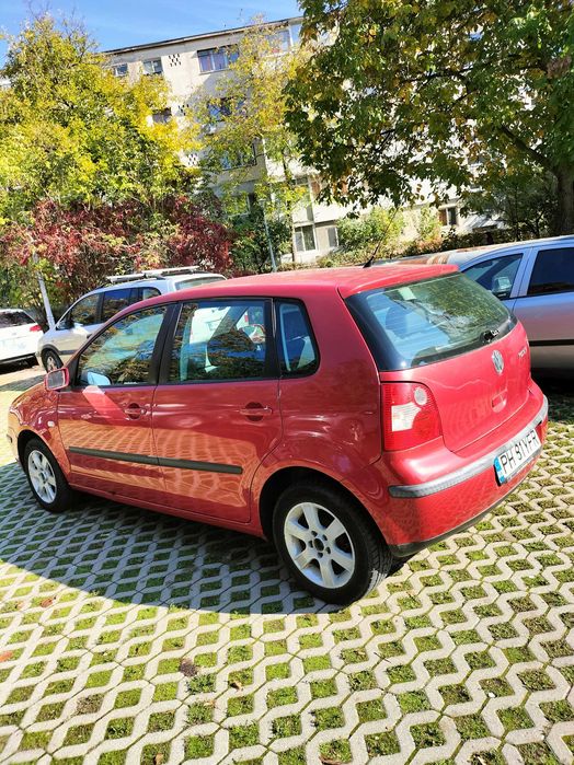 Vând Volkswagen Polo 1.4 benzina 137000 km