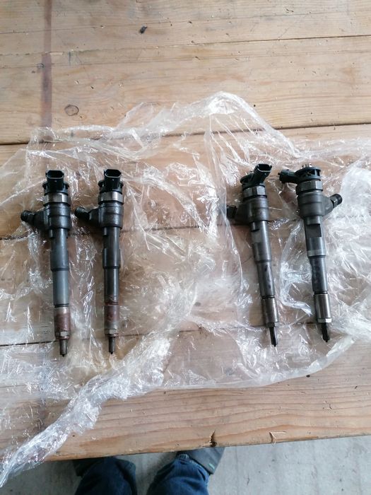 Injectoare bosh gama Logan dokker lodgy nissan Renault duster